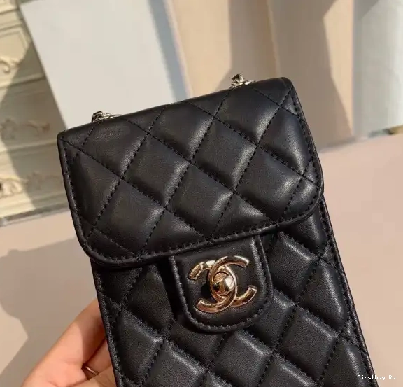 Firstbag Ru WITH CHAIN HOLDER CHANEL PHONE 0621